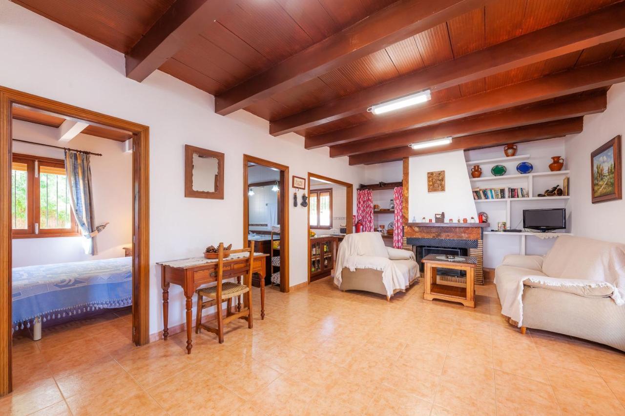 With Private Pool And Barbecue *
