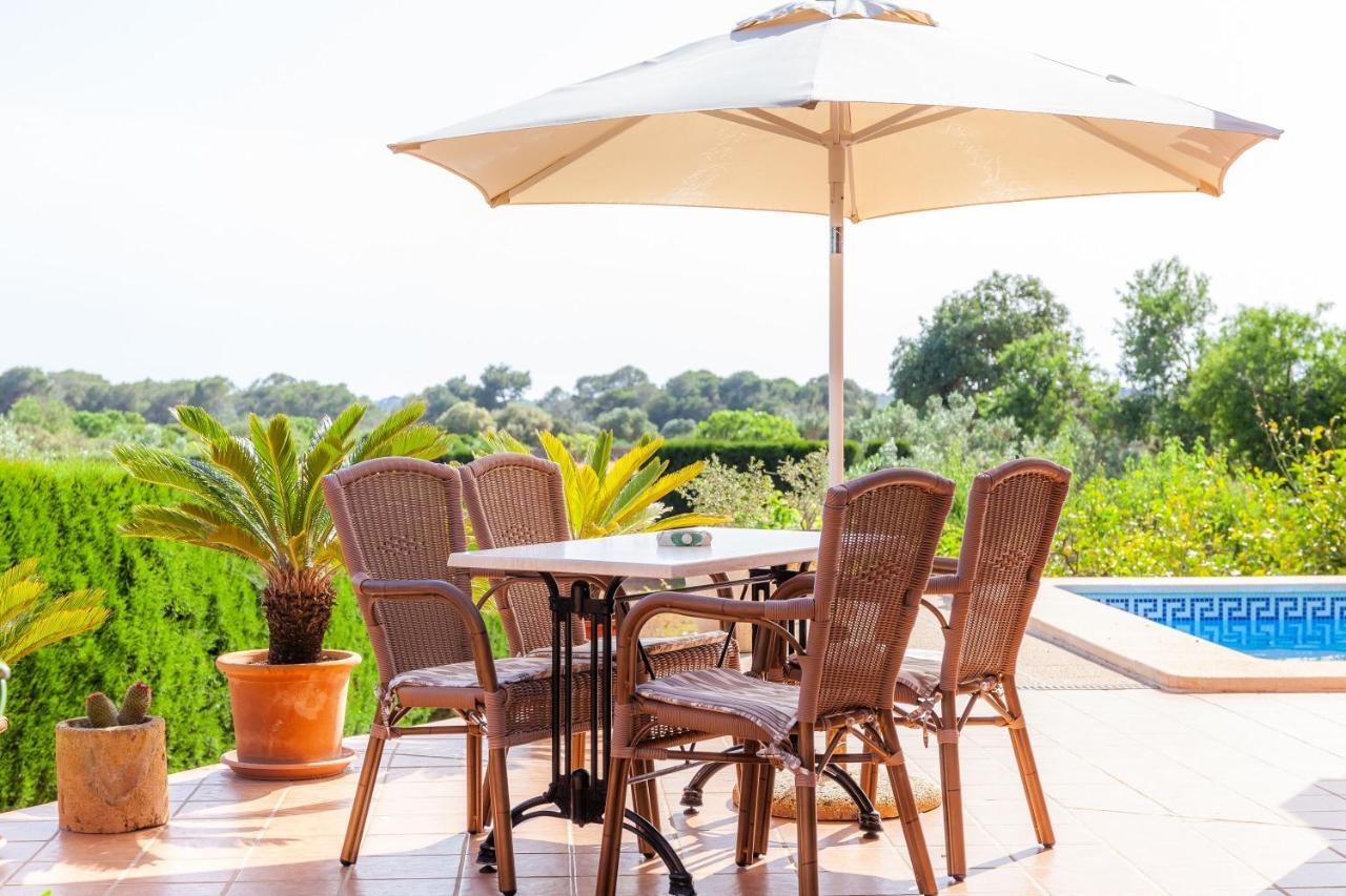 Hébergement de vacances With Private Pool And Barbecue *
